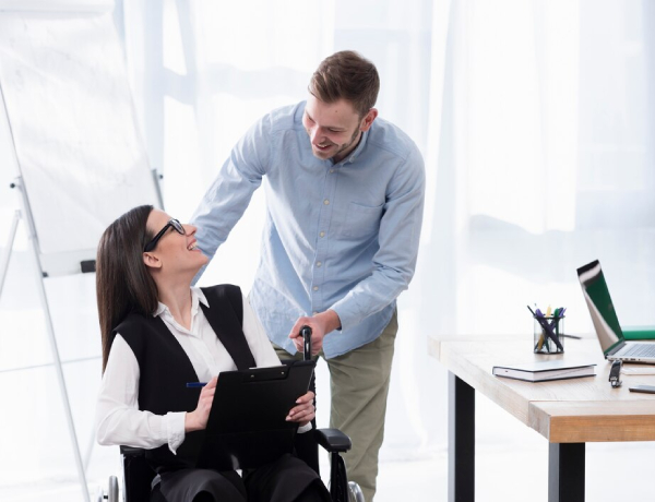 Dignity Support Services expert providing personalised Complex Behaviour Support to an NDIS participant in Geelong.